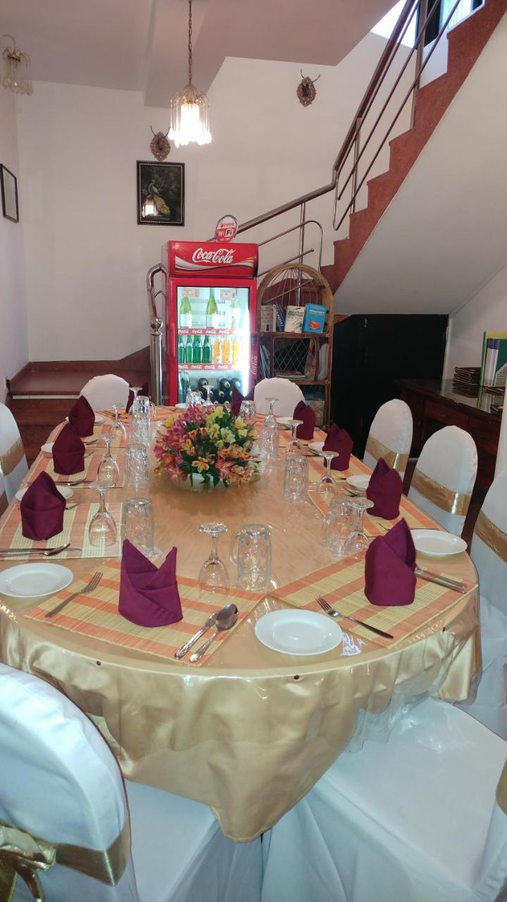 Sampath Hotel นูวาราเอลิยา ภายนอก รูปภาพ